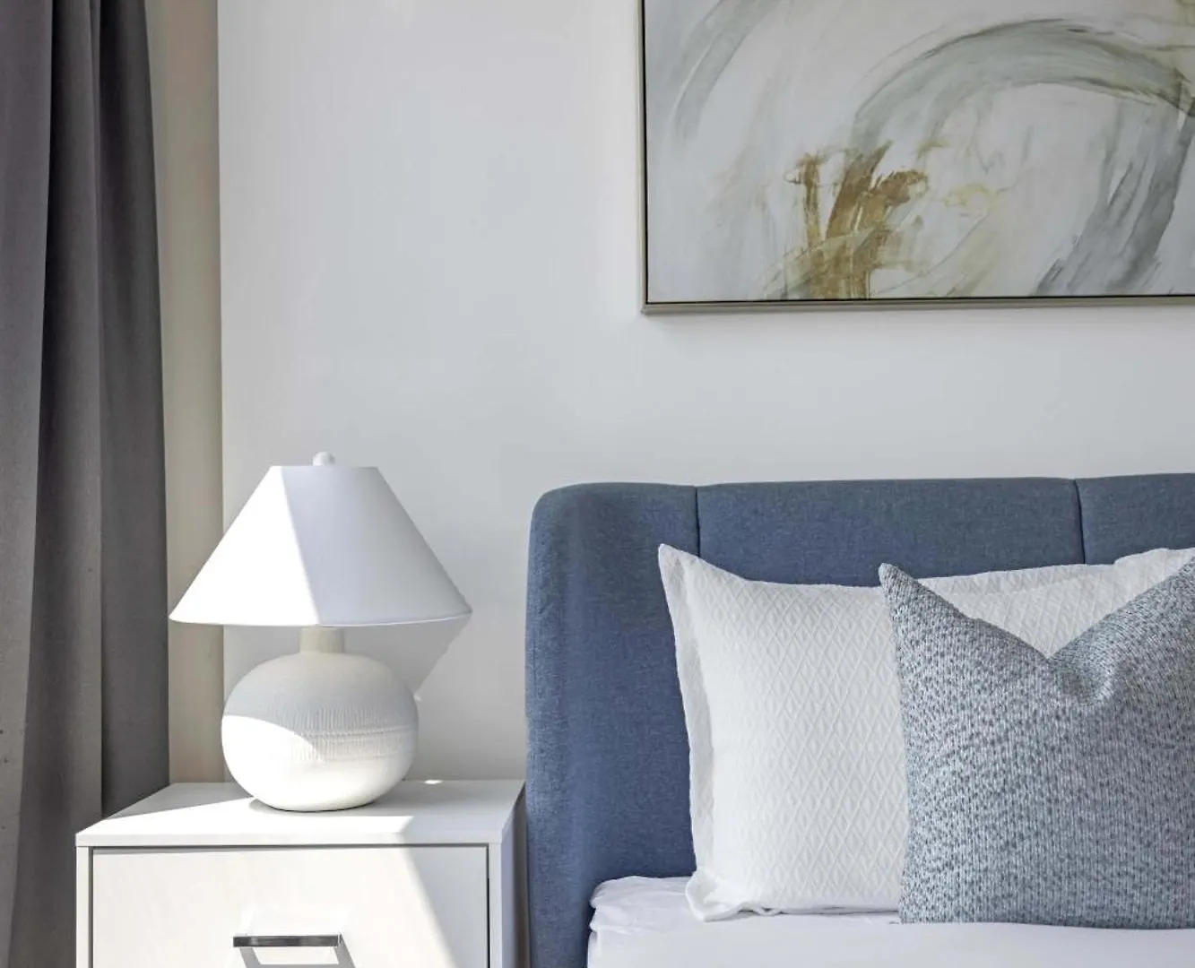 Apartment Bright & Modern Stay Suit Toronto