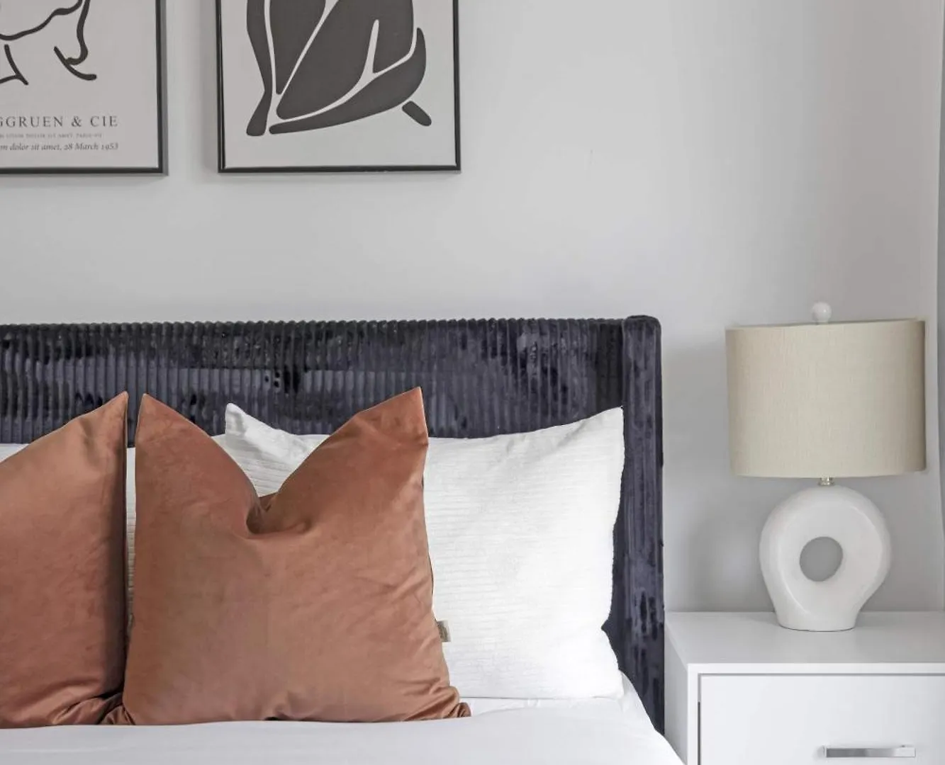 Apartment Bright & Modern Stay Suit Toronto Canada